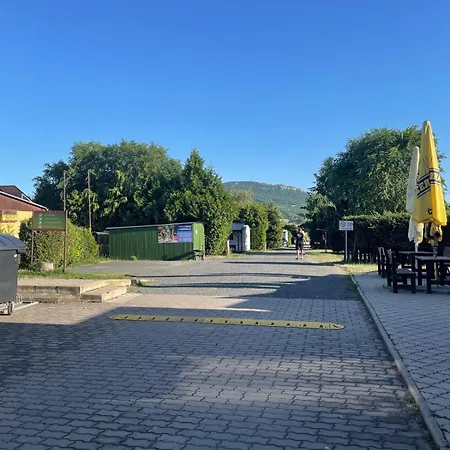Autocamp Free Star - A Bungalovy