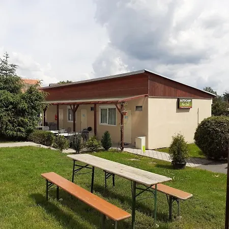 Autocamp Free Star - A Bungalovy Camping *