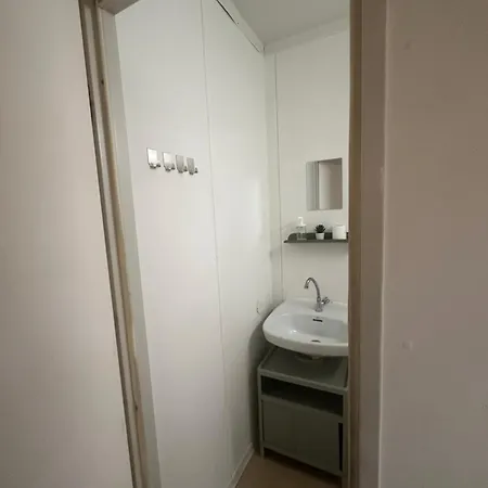 Autocamp Free Star - A Bungalovy Strachotin