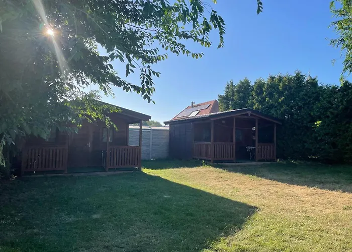 Kemp Autocamp Free Star - A Bungalovy Strachotin