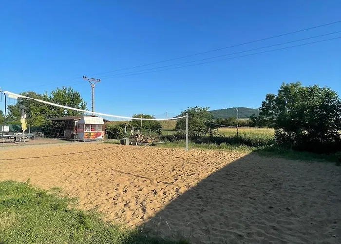 Kemp Autocamp Free Star - A Bungalovy Strachotin